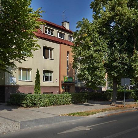 Хостел Szkolne Schronisko Mlodziezowe W Olsztynie Ольштин Екстер'єр фото